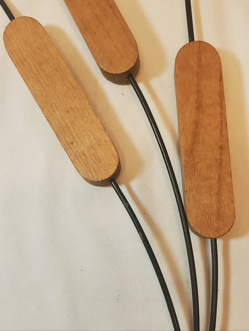 Home Interiors Homco Vtg MCM Wood & Black Metal Cattails Wall Hanging Accent